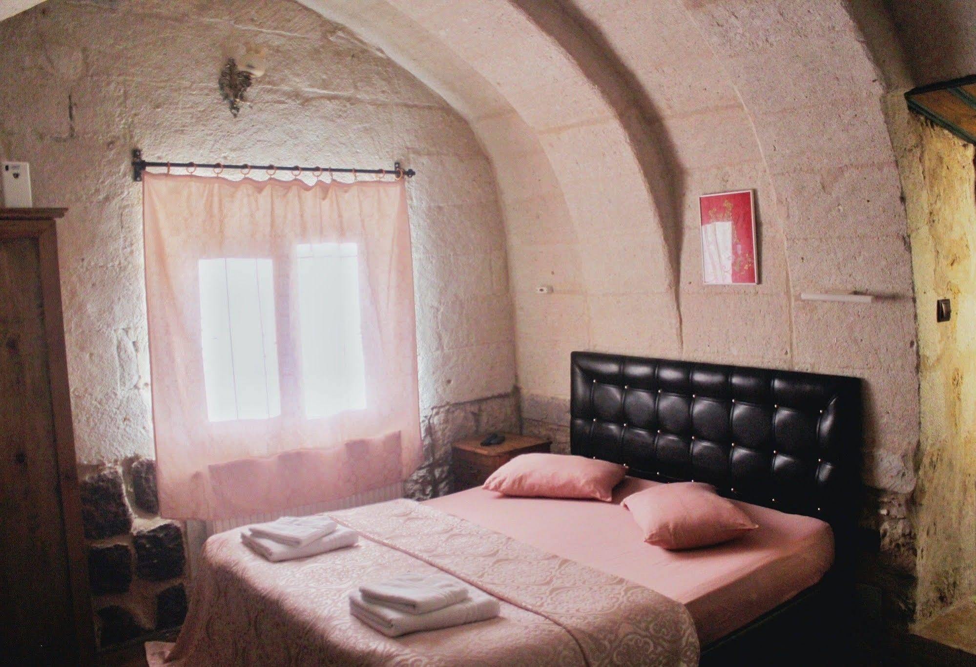 7 Oda Kapadokya Cave Hotel Ürgüp Buitenkant foto